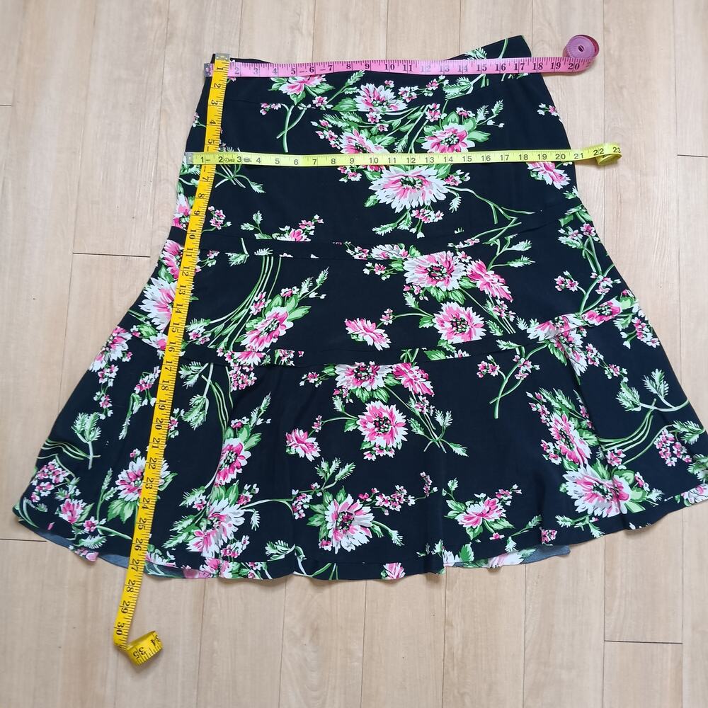 SOLD Bundle and Save! Floral Trumpet Skirt - Picture 5 of 5